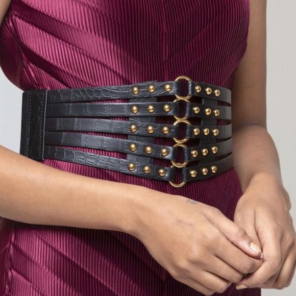 Last one! Black Cage faux leather wide Belt gold hardware - Picture 6 of 8